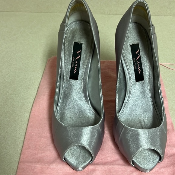 Nina silver metallic high heeled ladies shoes size 6 - Picture 2 of 9